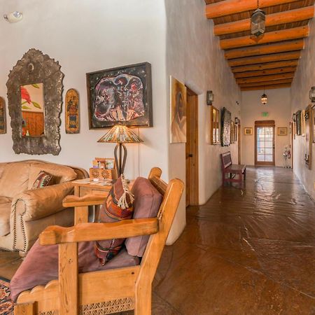Casa Benavides Inn Таос Экстерьер фото